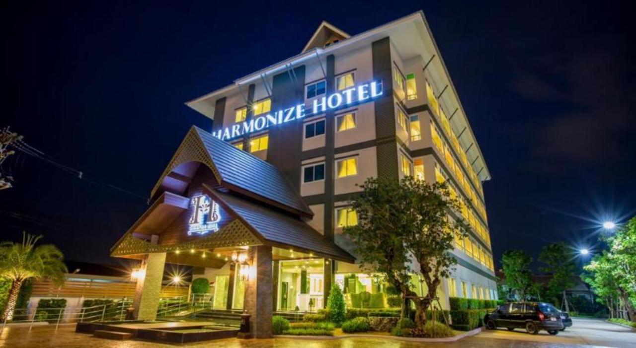 Harmonize Hotel Chiang Mai Dış mekan fotoğraf