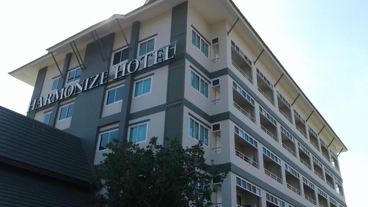 Harmonize Hotel Chiang Mai Dış mekan fotoğraf