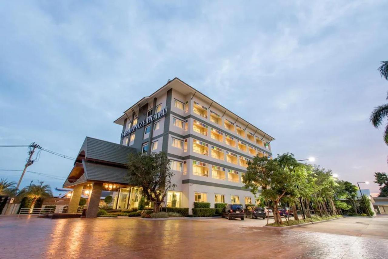 Harmonize Hotel Chiang Mai Dış mekan fotoğraf